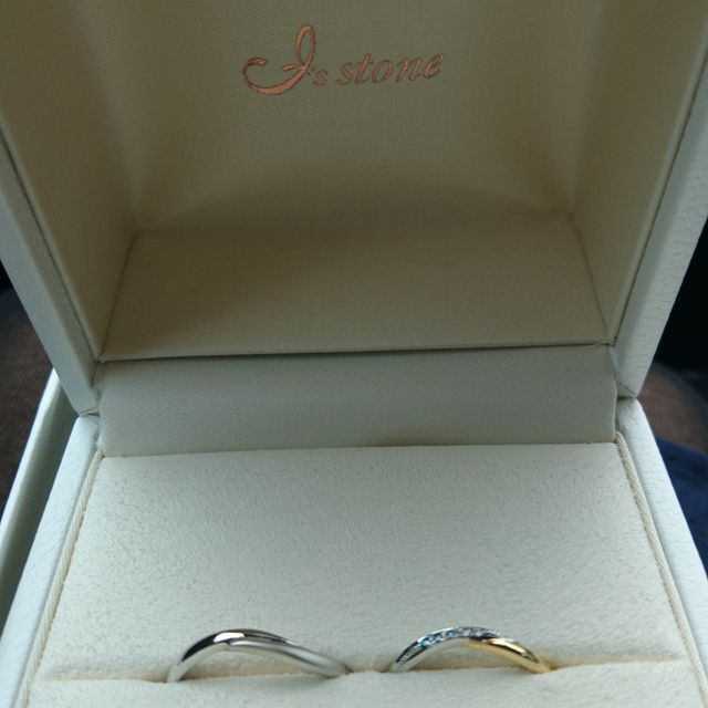 【I's stone(アイズストーン)の口コミ】 ダイヤモンドの質が良いとお聞きしまず決めました。
それからセミオーダー…