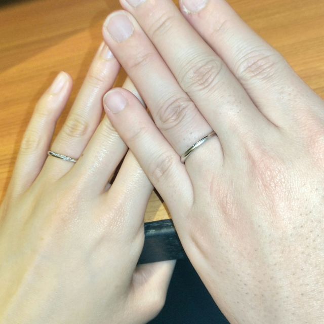 【銀座ダイヤモンドシライシの口コミ】 シンプルだけどもシンプル過ぎないデザインと着け心地を重視してストレー…