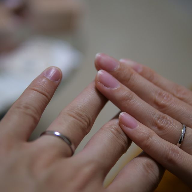 【アイプリモ(I-PRIMO)の口コミ】 つけ心地で選びました。2人ともあまりゴツゴツしたものではなくシンプルな…