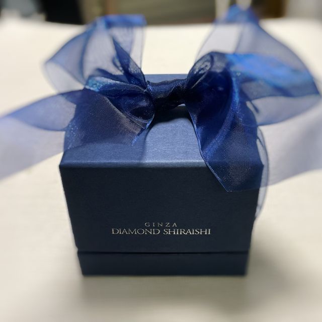 【銀座ダイヤモンドシライシの口コミ】 ダイヤの大きさではなく輝きのほうを重視して選べたところ。土台のデザイ…