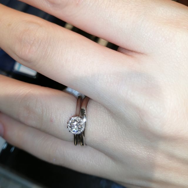 【銀座ダイヤモンドシライシの口コミ】 デザインはとても気に入っていましたが、表示価格では予算を大幅に越えて…