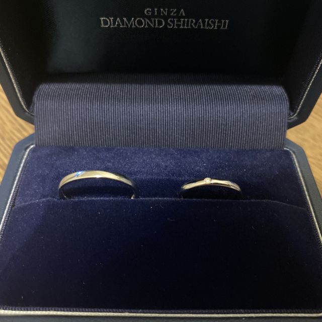 【銀座ダイヤモンドシライシの口コミ】 一番大きいのは価格です。予算が限られていたので、もともとこの指輪にし…