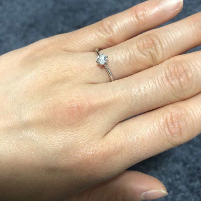 【アイプリモ(I-PRIMO)の口コミ】 デザインが、可愛らしいです。内側にストーンを入れられ、ストーンの意味…