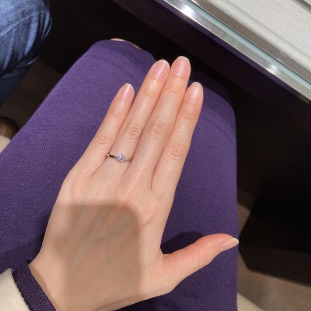 【アイプリモ(I-PRIMO)の口コミ】 他店にも一石タイプの婚約指輪は多くあり色々と試しづけをしてみましたが…