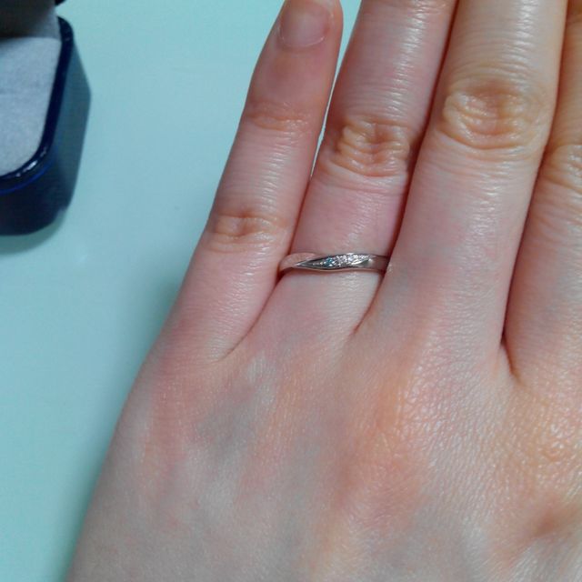 【Sirena Azzurro(セイレーン アズーロ)の口コミ】 色々なお店を見て回りましたが、全く決まらず、彼の気に入ったミル打ちの…