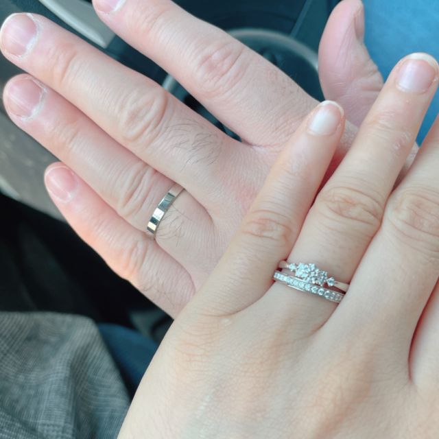【WAKO BRIDALの口コミ】 夫はなるべくシンプルなデザインを、私はダイヤモンドが綺麗なデザインを…