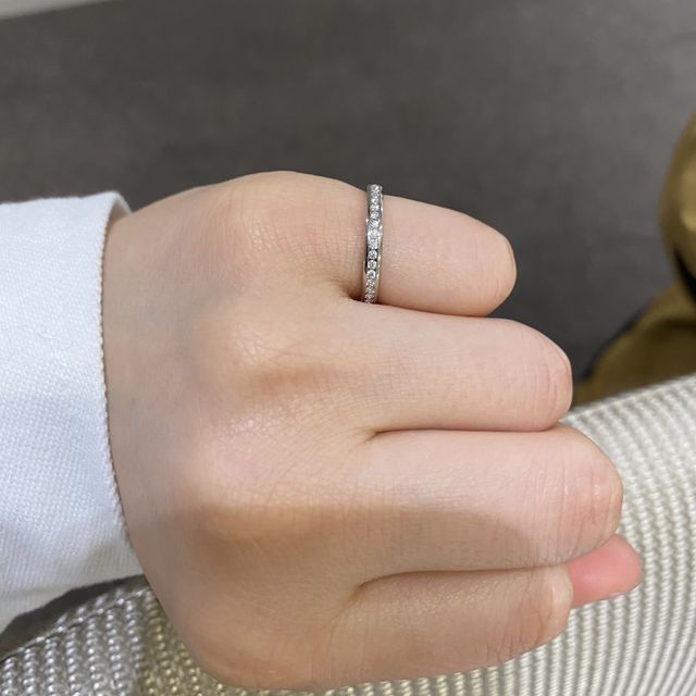 【アイプリモ(I-PRIMO)の口コミ】 最初は色々な指輪のブランドがあったので迷いましたが、アイプリモは指輪…