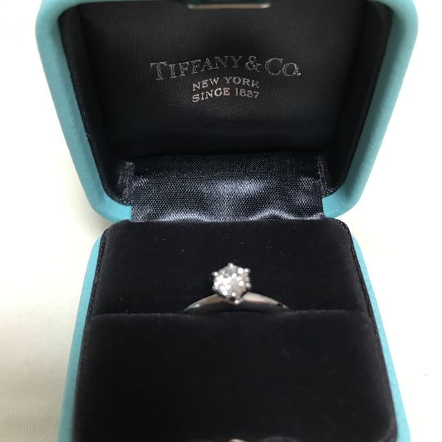 【ティファニー(Tiffany & Co.)の口コミ】 ずっとティファニーさんの婚約指輪をもらうのが夢で彼にお願いしていまし…