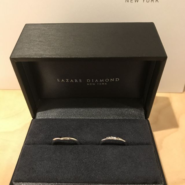 【ラザール ダイヤモンド(LAZARE DIAMOND)の口コミ】 シンプルなものを探していましたが、デザインが豊富で、他のお店にはない…