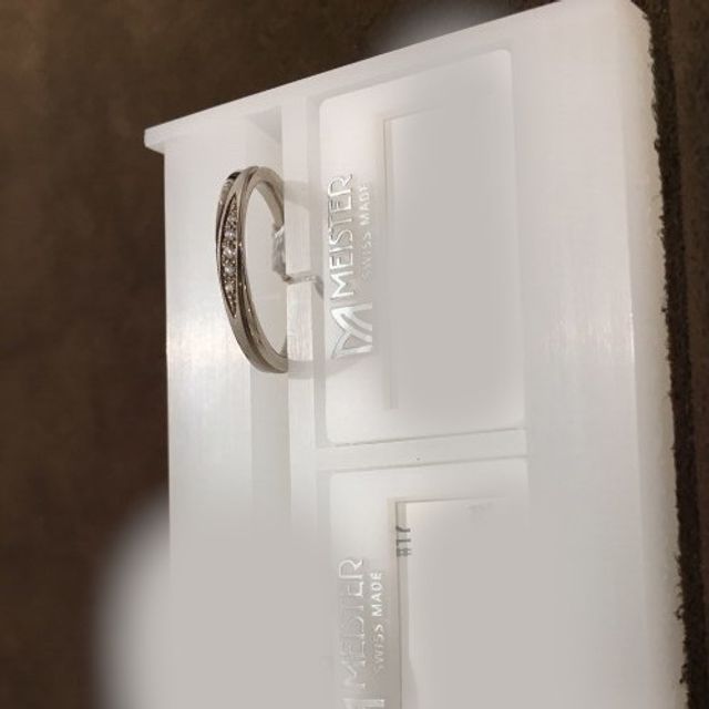 【CHARMY(チャーミー)の口コミ】 シンプルなデザインですが鍛造製法で耐久性が抜群なので毎日着けていても…