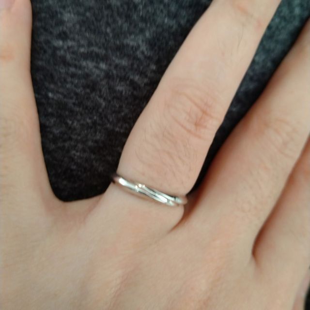 【アイプリモ(I-PRIMO)の口コミ】 アイプリモのヘラクレスという種類の指輪を購入しました。シンプルなデザ…