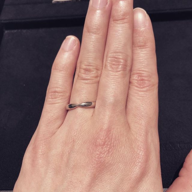 【ティファニー(Tiffany & Co.)の口コミ】 憧れのブランドの1つだったので来店を決意しました。
価格帯も思ったほど…