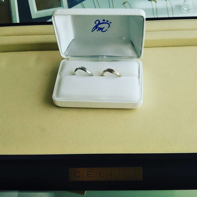 【ジュエリームナカタ(Jewelry MUNAKATA)の口コミ】 旦那はプラチナで、自分はゴールドにしました。
種類はクロス型でダイヤ0.…