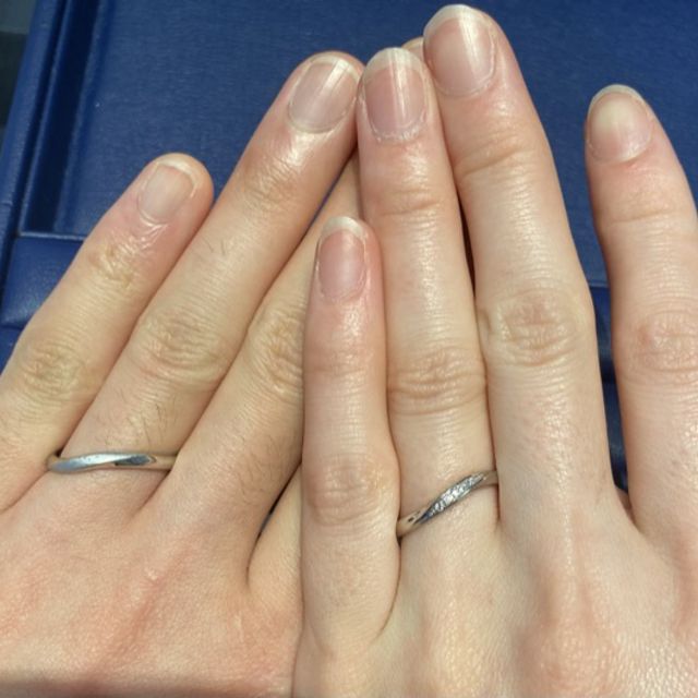 【銀座ダイヤモンドシライシの口コミ】 最後は2択で迷いました。1.付け心地 2.ダイヤが目立ちすぎない 3.サイドか…