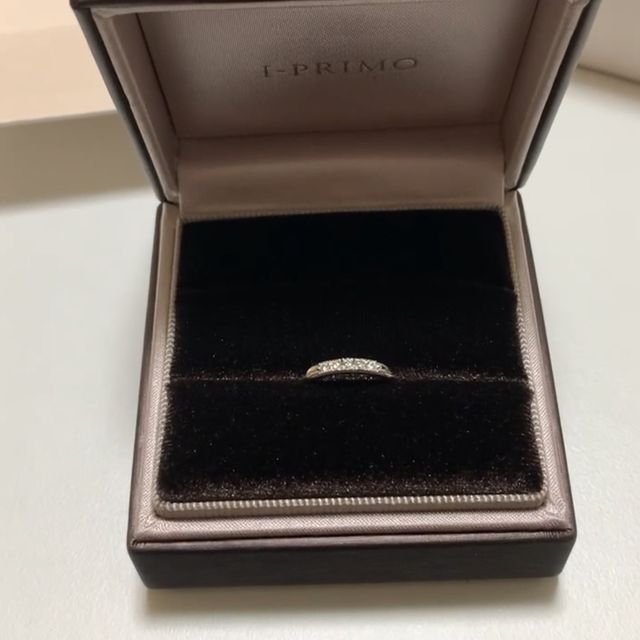 【アイプリモ(I-PRIMO)の口コミ】 ストレートタイプでダイヤが少し入ったものを探していました。他のものと…