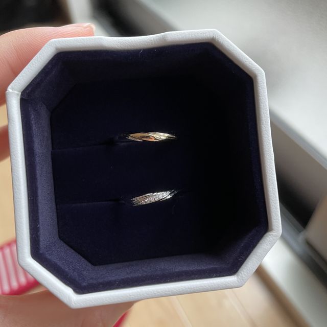 【4℃ BRIDAL(ヨンドシーブライダル)の口コミ】 色々な所を見たのですがお値段がやはり値段が高くて悩んでいたのですが、…