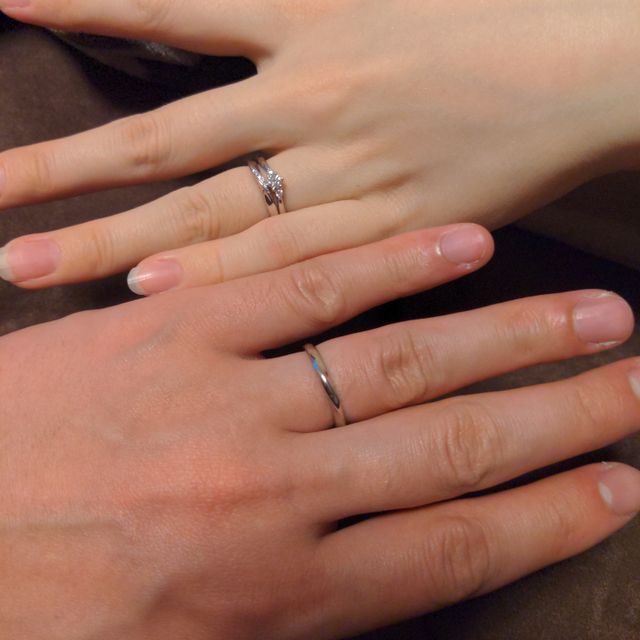 【4℃ BRIDAL(ヨンドシーブライダル)の口コミ】 デザインがたくさんあり、自分の満足の行くものを選ぶことができました。
…