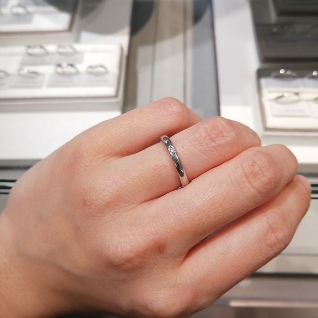 【アイプリモ(I-PRIMO)の口コミ】 なめらかで優しい着け心地は、初めて着けた瞬間から指に馴染むような、あ…