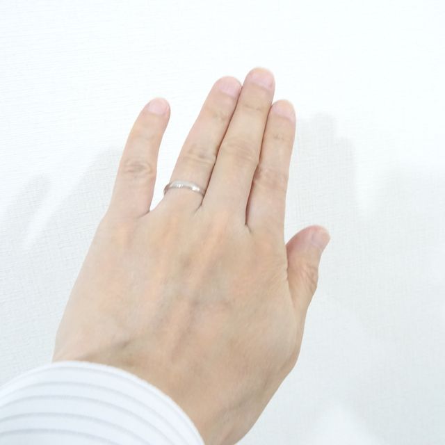 【ギンザタナカブライダル(GINZA TANAKA BRIDAL)の口コミ】 私用にはダイヤの入った結婚指輪が欲しくて探していました。主人にはシン…