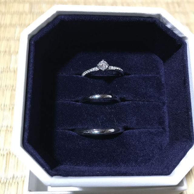 【4℃ BRIDAL(ヨンドシーブライダル)の口コミ】 2020年限定モデルです。ダイヤがハート&キューピットでとても輝きが良…