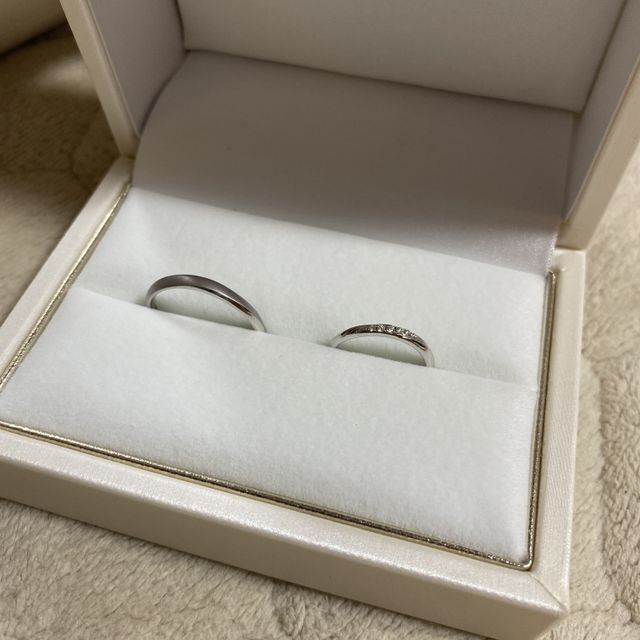 【宝寿堂(ほうじゅどう)の口コミ】 色々な店舗に行って何日も悩んだけれどどこの指輪もピンとこずなかなか決…