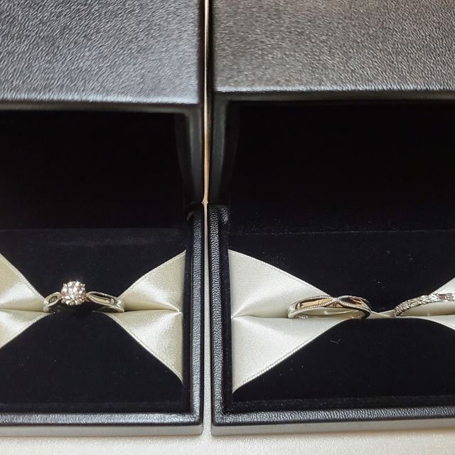 【エクセルコダイヤモンド(EXELCO DIAMOND)の口コミ】 結婚指輪はハーフエタニティが欲しいけど、他の人とは違ったデザインも求…