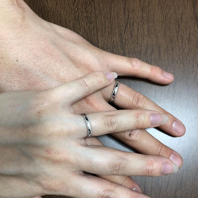 【エクセルコダイヤモンド(EXELCO DIAMOND)の口コミ】 ミル打ちデザインがともてお気に入りで、上からでもミルがみれるのが最高…