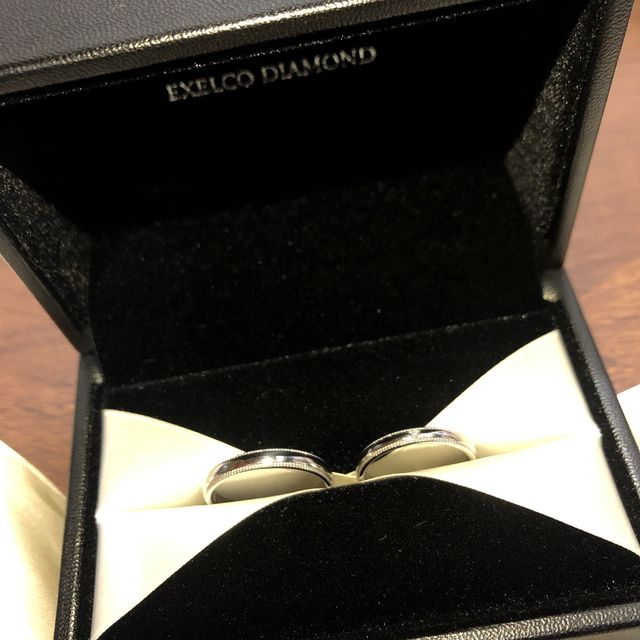 【エクセルコダイヤモンド(EXELCO DIAMOND)の口コミ】 ミル打ちデザインがともてお気に入りで、上からでもミルがみれるのが最高…