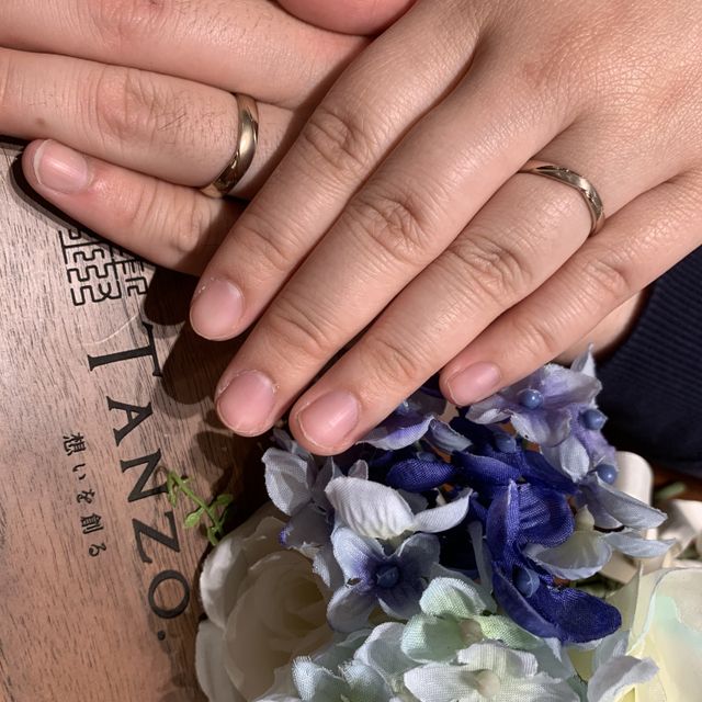 【TANZO.(鍛造指輪)の口コミ】 指輪のデザインは自分達で1から決めることもでき指輪の色や加工方法も豊富…