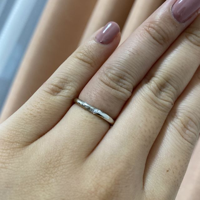 【アイプリモ(I-PRIMO)の口コミ】 色々なお店を見たのですが、わたしがいいと思った
デザインの指輪がアイプ…