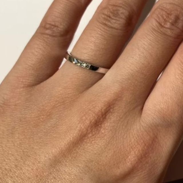 【和光ブライダルブティックギンザの口コミ】 どれも滑らかでつけ心地のよいデザインのリングでした。男性用のは石なし…