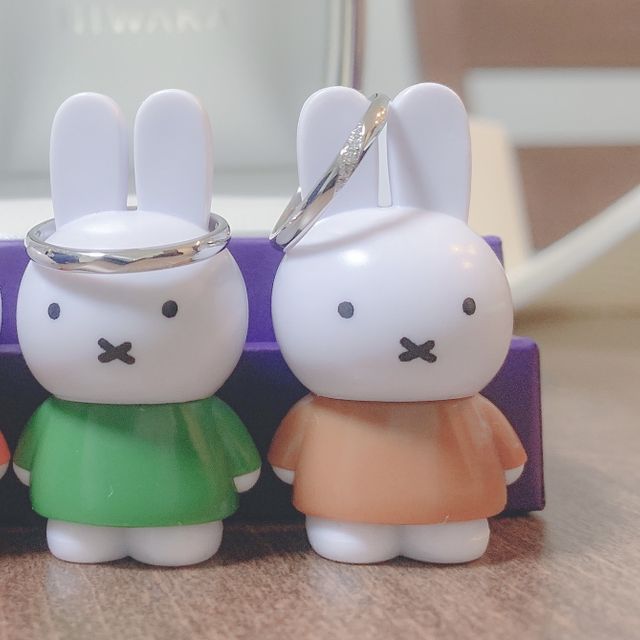 【俄(にわか)の口コミ】 婚約指輪似合いそうな形のストレートタイプのものにしました。
あまり動き…