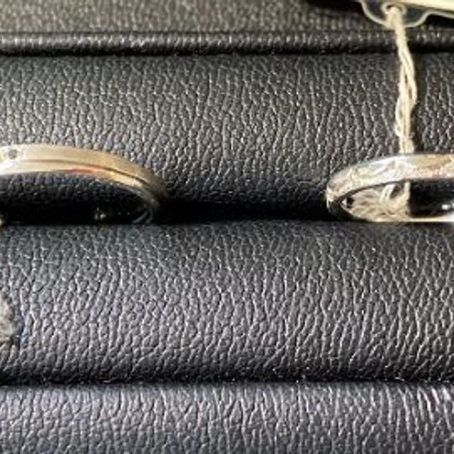 【エクセルコダイヤモンド(EXELCO DIAMOND)の口コミ】 女性用のリングはレースのようなデザインがとてもかわいいと思いました。…