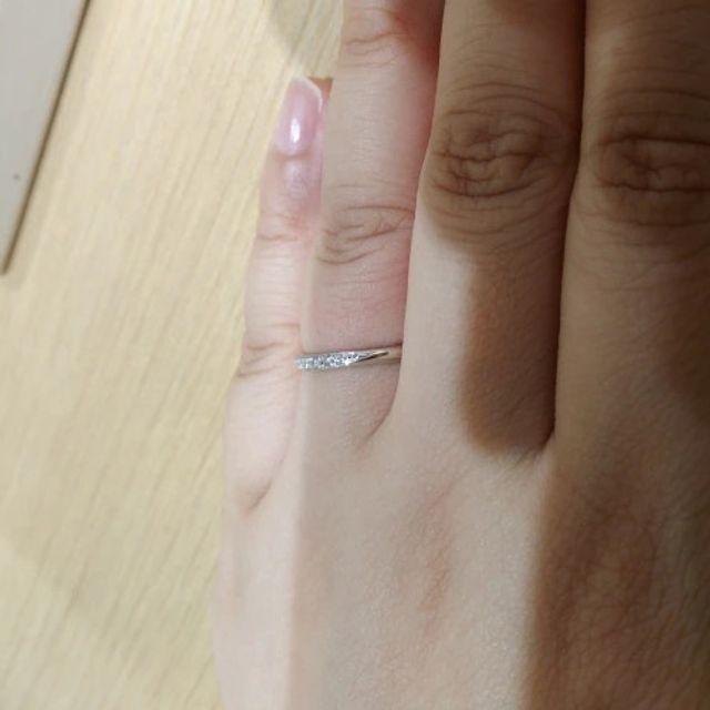 【サマンサティアラブライダル(Samantha Tiara Bridal)の口コミ】 「天の川」をイメージし、７つのダイヤモンドを流れるように配置したマリ…