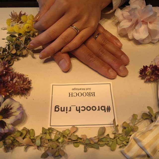 【俄(にわか)の口コミ】 ウェーブがあり2色使いでシンプルなデザインに一目惚れしました。
他のブ…