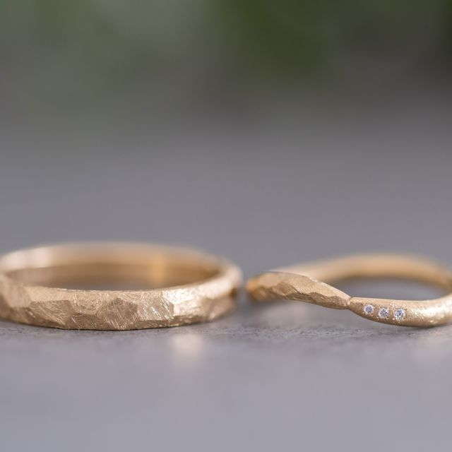 【Cayof(カヨフ)の口コミ】 キラキラした感じが苦手で、マット加工された指輪にしたいなぁと検索して…