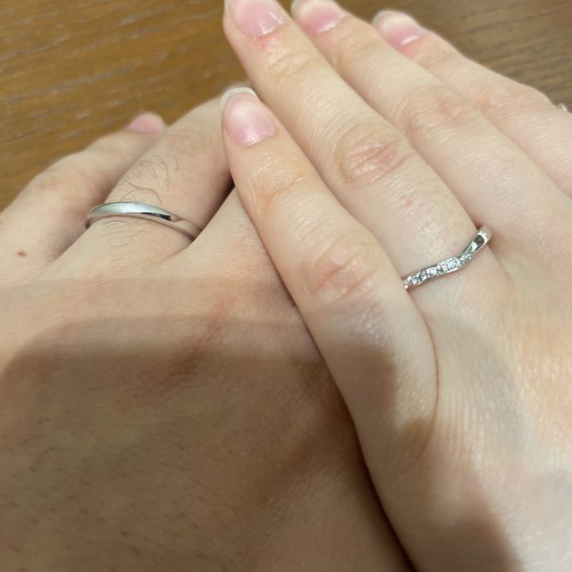 【TRECENTI(トレセンテ)の口コミ】 最初は婚約指輪と同じブランドで購入を検討していました。しかし、紹介い…