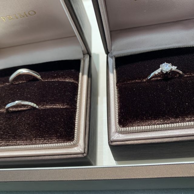 【アイプリモ(I-PRIMO)の口コミ】 他の指輪にはないワンポイントの艶消し加工が気に入りました、また艶消し…