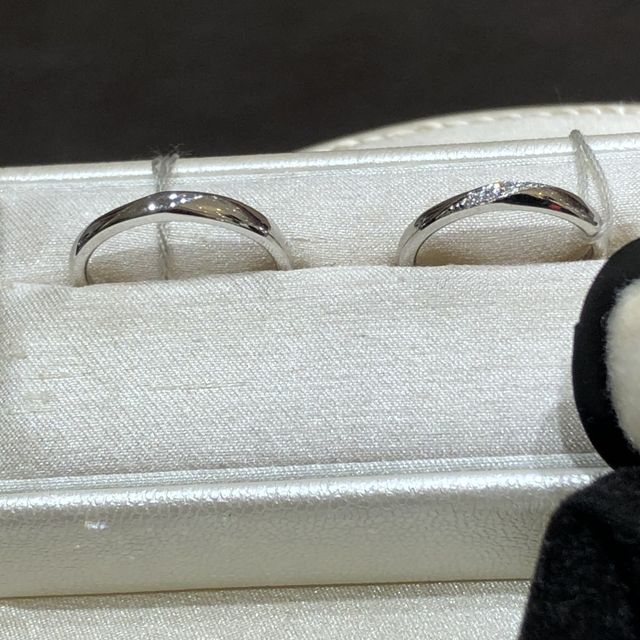 【TRECENTI(トレセンテ)の口コミ】 デザインがシンプルかつ耐久性がある。
価格がリーズナブル
指輪の内側に2…
