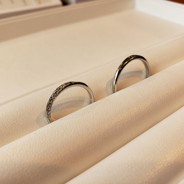 【I's stone(アイズストーン)の口コミ】 手を華やかにさせたい時と、半周させることで目立させない時とをシーン別…