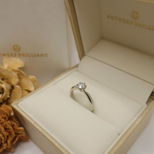 【BRIDGE ANTWERP BRILLIANT GALLERY(ブリッジ・アントワープ・ブリリアント・ギャラリー)の口コミ】 妻がとくにブランドにこだわっていなくてデザインで探していました。
何千…