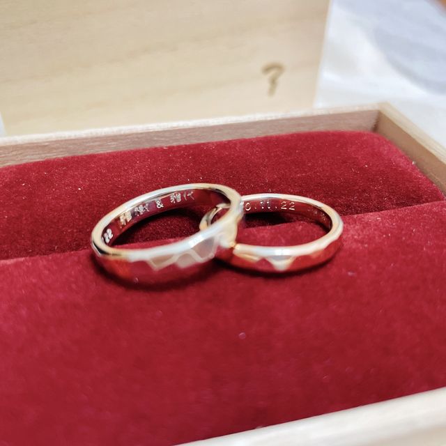 【ichi(イチ)の口コミ】 ○フルオーダーで世界に一つだけの指輪を作ってもらえる
デザイン、素材、…