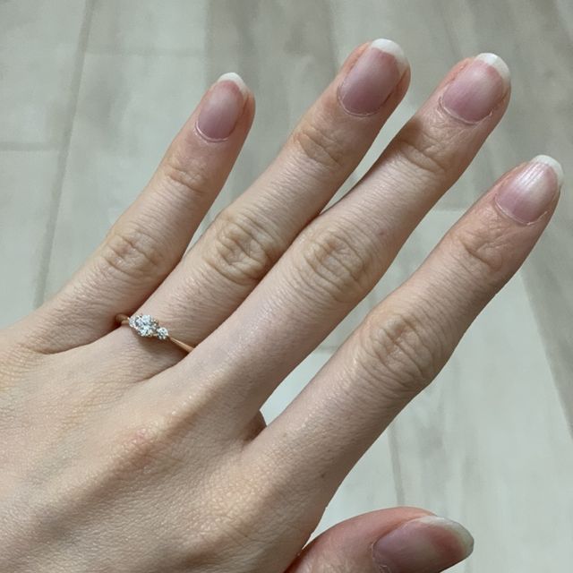 【ラザール ダイヤモンド(LAZARE DIAMOND)の口コミ】 指輪の決め手は普段使いできる且つダイヤモンドが際立つような指輪が良い…