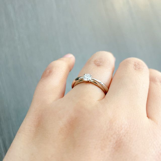 【Aroode(アローデ)の口コミ】 プロポーズの際、パートナーからこちらのダイヤモンドをプレゼントしてい…