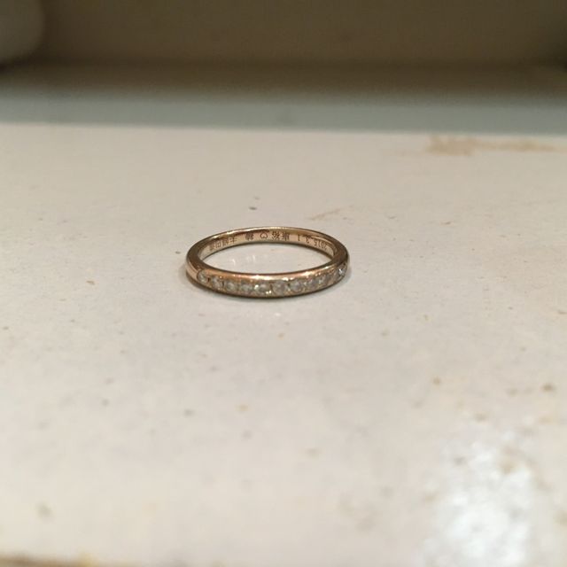 【BRIDGE(ブリッジ)の口コミ】 細いデザインでダイヤが並んでいるものが良かったのですが、その中でも種…