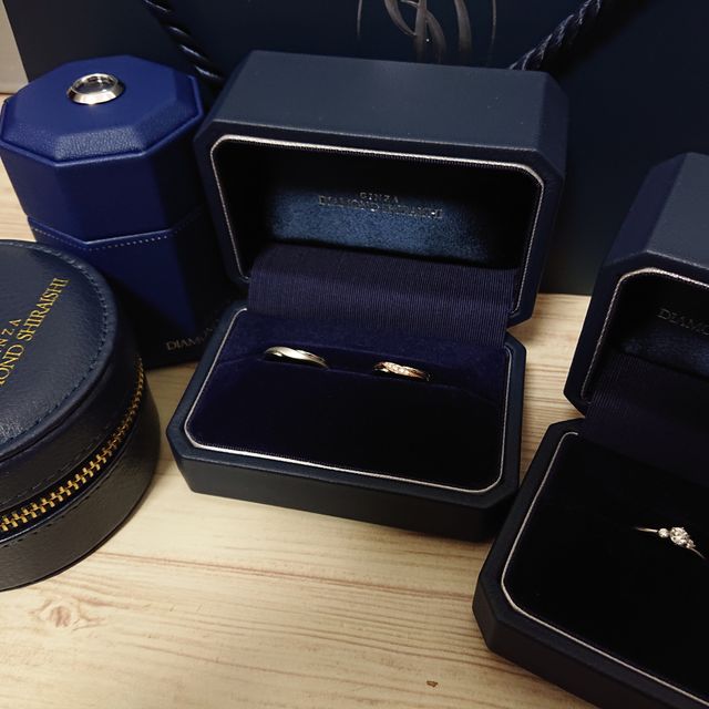 【銀座ダイヤモンドシライシの口コミ】 ウェーブラインが良いと話していて、ウェーブラインの中から選びました。…