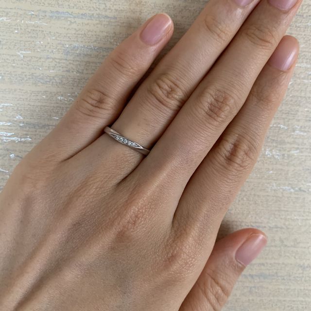 【4℃ BRIDAL(ヨンドシーブライダル)の口コミ】 湯指輪を決めるときに価格とデザインのバランスを重視しました！お金が元…