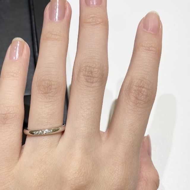 【ラザール ダイヤモンド(LAZARE DIAMOND)の口コミ】 ダイヤなしと迷いましたが、やはりせっかくなのでダイヤ入りにしようと思…