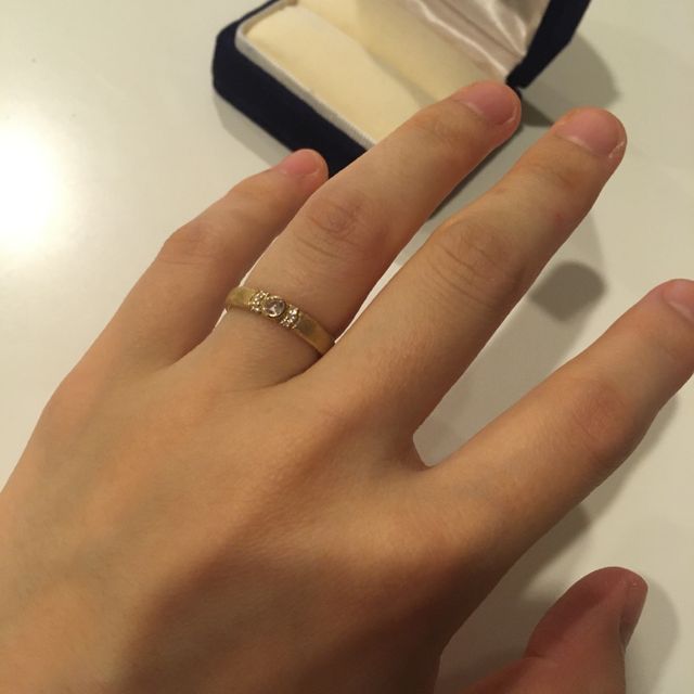 【agete(アガット)の口コミ】 派手な指輪ではなく、30,40代とずっと付けられて、かつ日常的にも使えるも…
