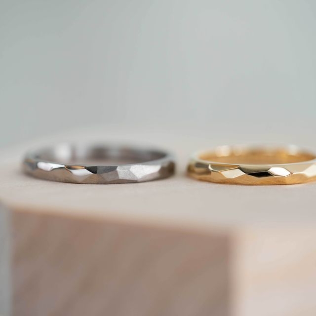 【Cayof(カヨフ)の口コミ】 ネットで見つけて、デザインが好みだったので決めました。
シンプルながら…